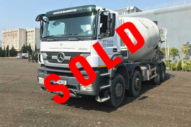 Mercedes-Benz-AXOR-4140-MIXER-2014-1